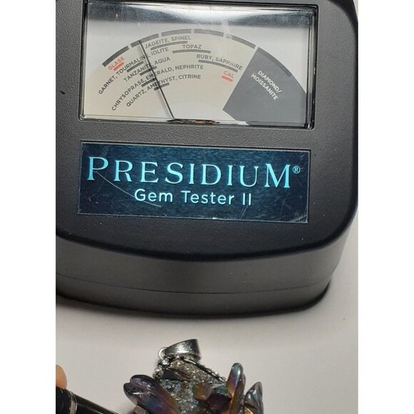 Pendant Natural Amethyst Geodes Healing Crystals Purple 2.5" - Picture 5 of 6